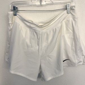 NikeCourt Flex Women's Tennis Shorts XL. Good condition